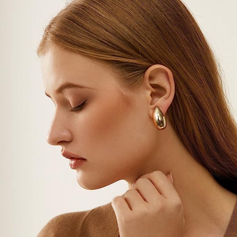 GOLD DROP EARRINGS